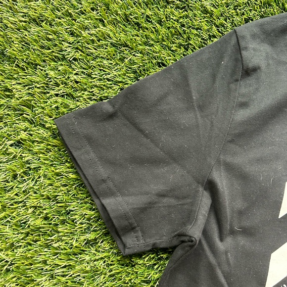 Off White T shirt - Picture 11 of 16